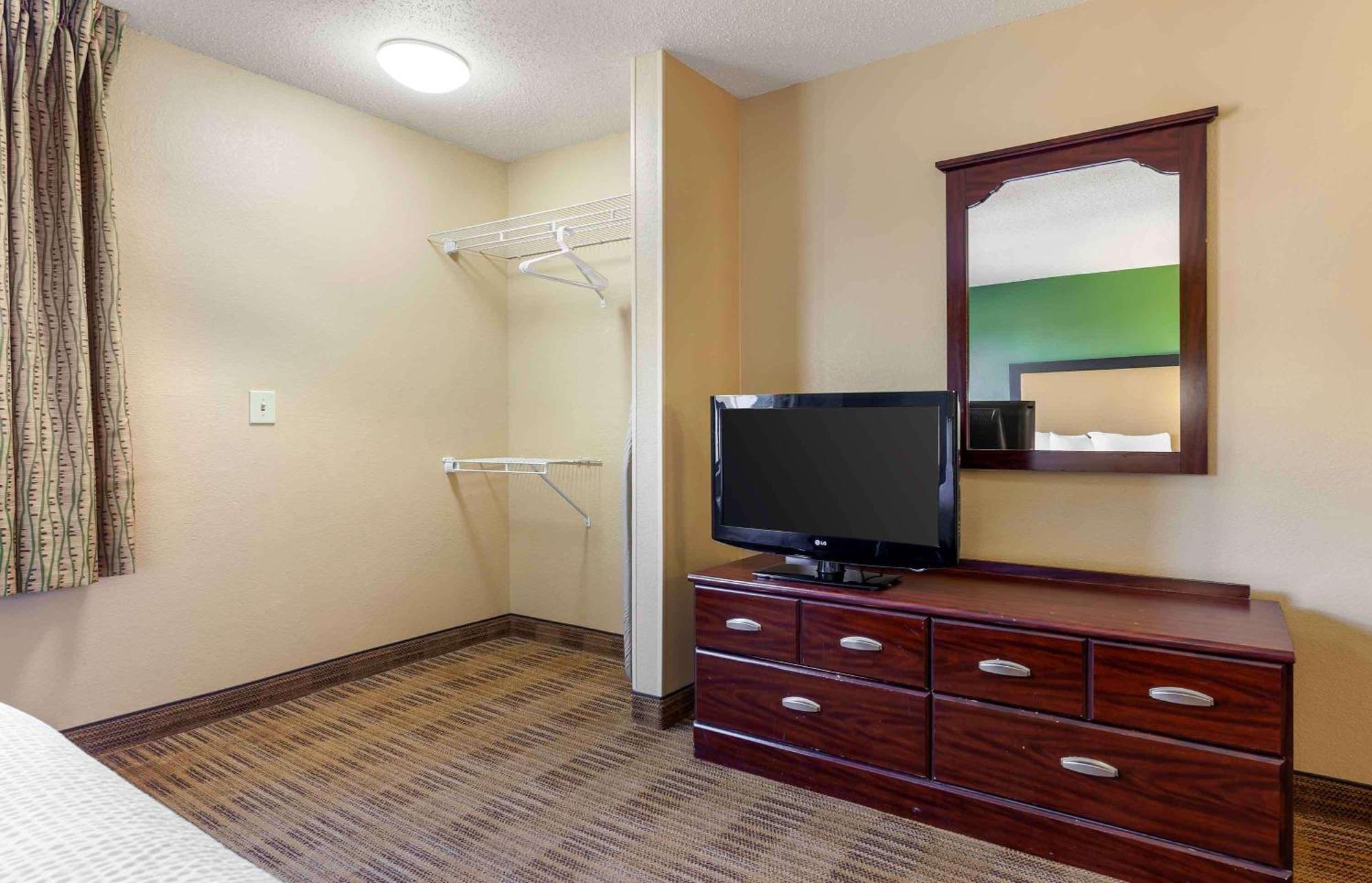 Extended Stay America Suites - Madison - Junction Court Middleton Eksteriør billede