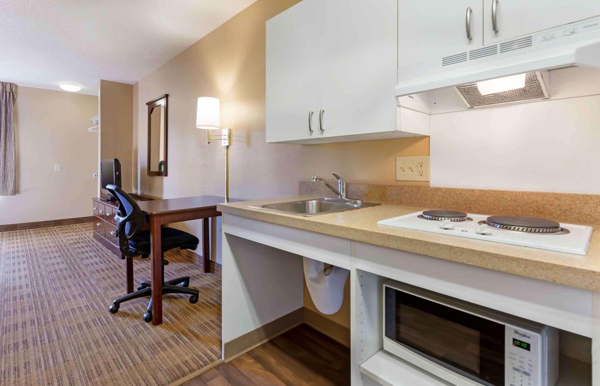 Extended Stay America Suites - Madison - Junction Court Middleton Eksteriør billede