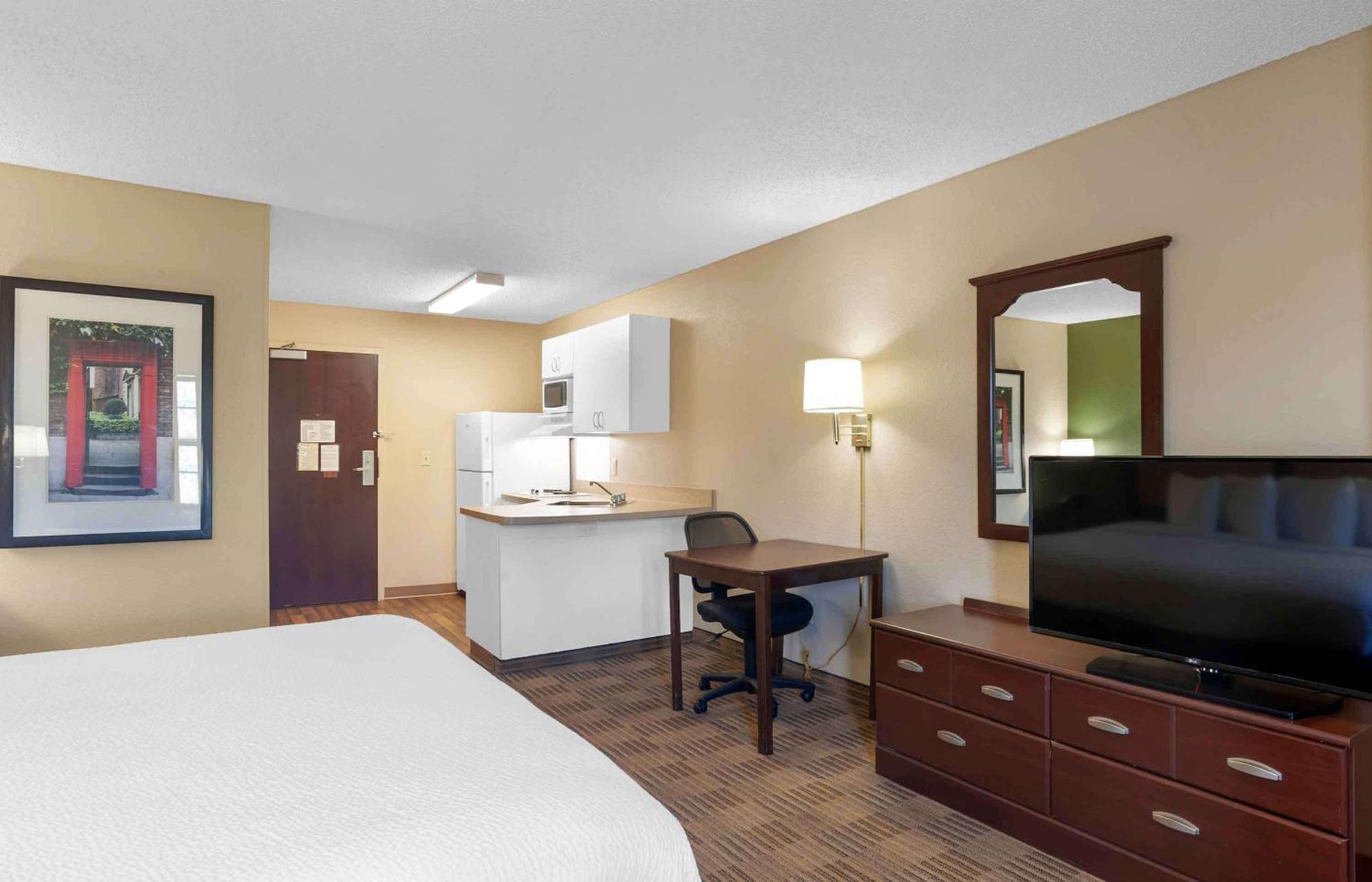Extended Stay America Suites - Madison - Junction Court Middleton Eksteriør billede