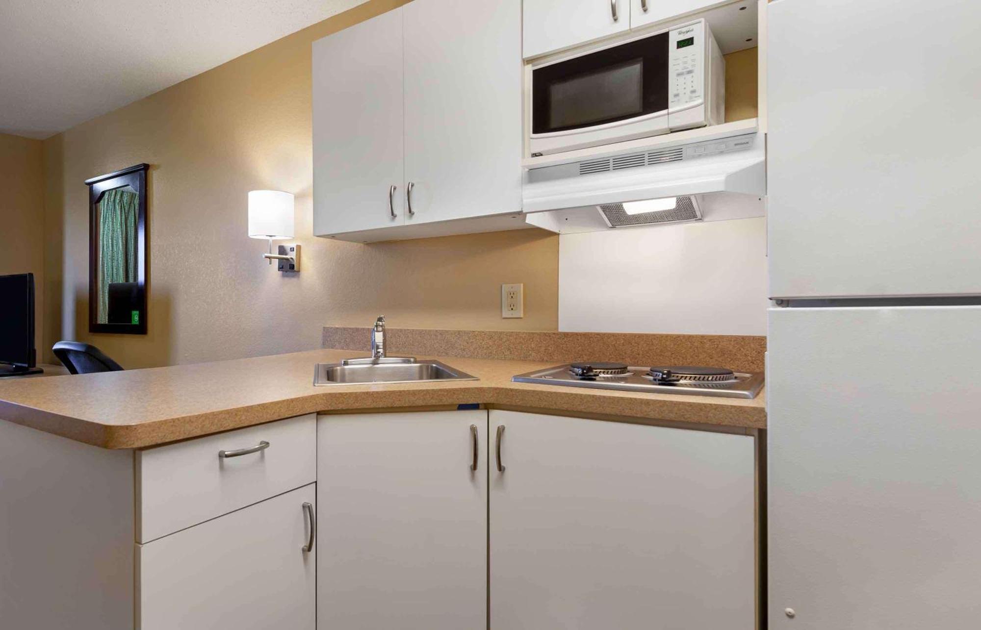 Extended Stay America Suites - Madison - Junction Court Middleton Eksteriør billede